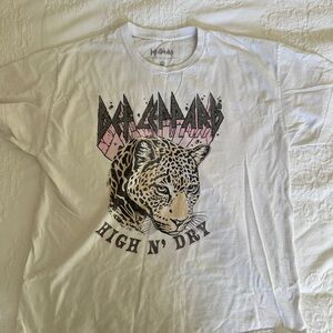 Def Leppard Graphic T-Shirt